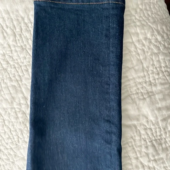 Excellent Condition LOUIS VUITTON

AUTHENTIC SLIM JEANS - Picture 6 of 6